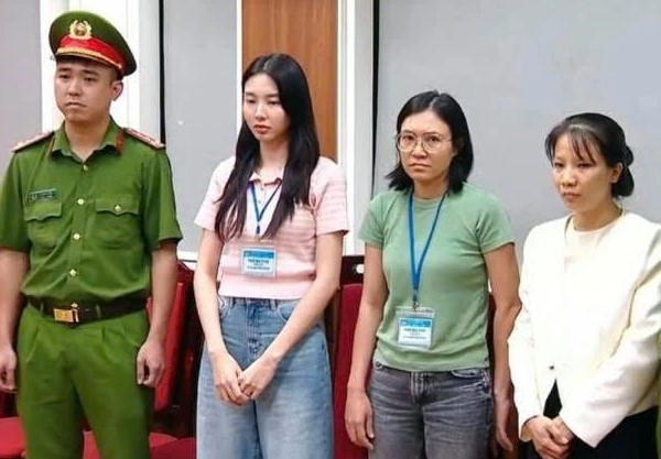 Trời đất ơi, chính thức khởi tố hoa hậu Nguyễn Thúc Thùy Tiên: Fan kêu chị bị oan đây
